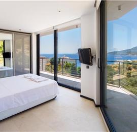 4 Bedroom Villa with Infinity Pool in Kalkan, Sleeps 8